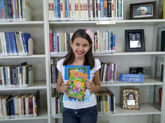 Ganhador do sorteio da Biblioteca Infantil, Ana Carolina